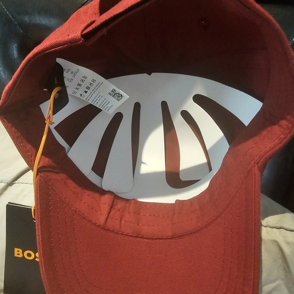 BOSS Red Cap - Picture 6 of 8